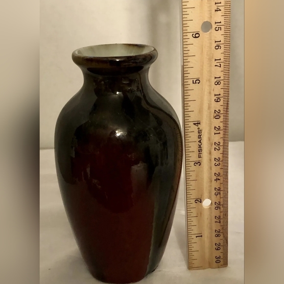 VTG 6” Maroon Black,Red/Green Tinted Ceramic Bud Vase - - Picture 11 of 12
